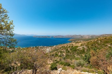 Bozburun, Marmaris Mugla / Türkiye - 26 Ağustos 2018. Sogut Koyu Köyünden bir manzara 