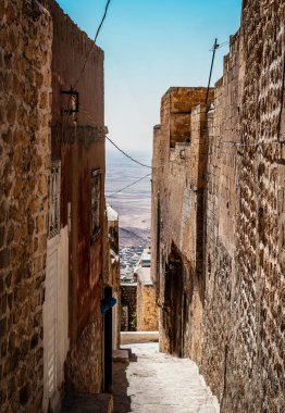 Artuklu, Mardin / Türkiye 10 Haziran 2018. Mardin şehir manzarası. 