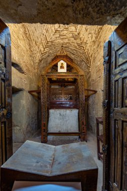 Mardin 'deki Deyruzzaferan Manastırı 5. yüzyılda yapılmış ve Suriye' nin önemli merkezlerinden biridir..