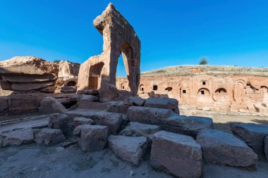 Dara (Anastasiopolis) Antik Şehir. Mezopotamya. Mardin, Türkiye. Dara Antik Şehir, Mezopotamya 'nın en önemli yerleşimlerinden biri..
