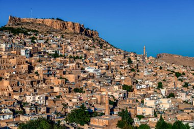 Mardin, Türkiye - Eski Mardin geleneksel taş evleriyle turistlerin ziyaret ettiği yerlerden biri. Mardin Türkiye, Old Mardin CityA