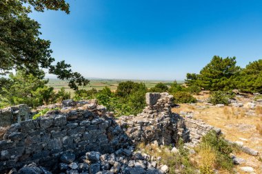 Aydın - Türkiye. Haziran 03, Priene Antik Şehir Harabeleri. Soke, Aydın - Türkiye. Priene, Türkiye 'nin batısında Miletus' un hemen kuzeyinde yer alan antik bir Yunan kentidir. Eski bir Yunan kutsal şehriydi.