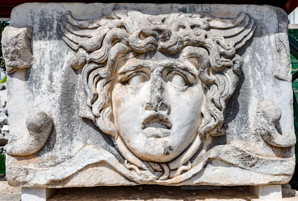 Didim, Aydın - Türkiye. 16 Mart 2018. Aydın 'ın Didim kentindeki Apollo Tapınağı - Türkiye