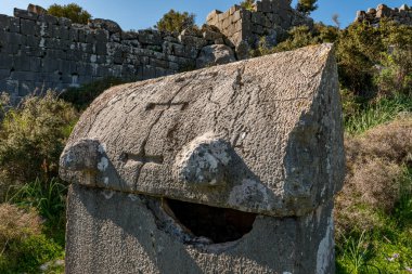 Kas, Antalya - Türkiye. 30 Ocak 2018. Antalya, Kas 'taki antik şehir Xanthos - Letoon (Xantos, Xhantos, Xanths) - Türkiye. 