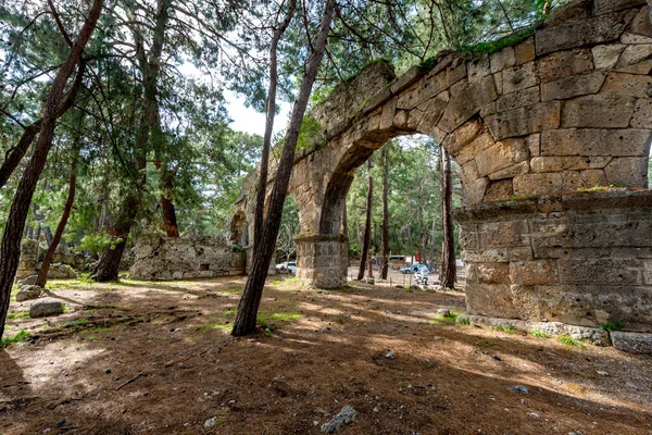 Kemer, Antalya - Türkiye. 19 Şubat 2018. Tekirova Kemer, Antalya 'daki Antik Phaselis Şehri. 7. M.Ö. yüzyıl, Phaselis aynı zamanda antik bir liman şehridir.. 