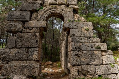 Kemer, Antalya - Türkiye. 19 Şubat 2018. Tekirova Kemer, Antalya 'daki Antik Phaselis Şehri. 7. M.Ö. yüzyıl, Phaselis aynı zamanda antik bir liman şehridir.. 