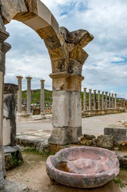 Antalya, hindi. 20 Şubat 2018. Perge Antik Kenti, Antalya - Türkiye. Antalya 'nın 19 km doğusunda yer alan Perge, antik Pamphylia' nın en önemli şehirlerinden biriydi..