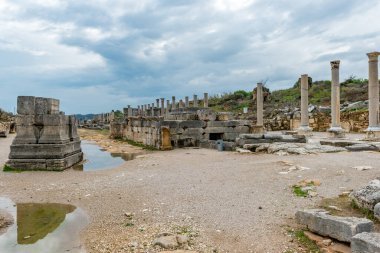 Antalya, hindi. 20 Şubat 2018. Perge Antik Kenti, Antalya - Türkiye. Antalya 'nın 19 km doğusunda yer alan Perge, antik Pamphylia' nın en önemli şehirlerinden biriydi..