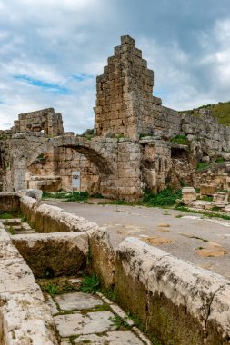Antalya, hindi. 20 Şubat 2018. Perge Antik Kenti, Antalya - Türkiye. Antalya 'nın 19 km doğusunda yer alan Perge, antik Pamphylia' nın en önemli şehirlerinden biriydi..