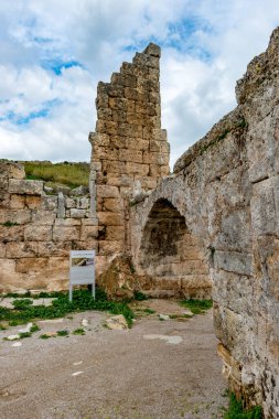 Antalya, hindi. 20 Şubat 2018. Perge Antik Kenti, Antalya - Türkiye. Antalya 'nın 19 km doğusunda yer alan Perge, antik Pamphylia' nın en önemli şehirlerinden biriydi..