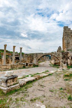 Antalya, hindi. 20 Şubat 2018. Perge Antik Kenti, Antalya - Türkiye. Antalya 'nın 19 km doğusunda yer alan Perge, antik Pamphylia' nın en önemli şehirlerinden biriydi..