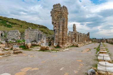 Antalya, hindi. 20 Şubat 2018. Perge Antik Kenti, Antalya - Türkiye. Antalya 'nın 19 km doğusunda yer alan Perge, antik Pamphylia' nın en önemli şehirlerinden biriydi..