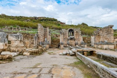 Antalya, hindi. 20 Şubat 2018. Antalya 'nın 19 km doğusundaki Perge Antalya antik kenti, Antalya' nın en önemli şehirlerinden biriydi.. 