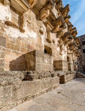 Antik Aspendos Kenti ve Antalya 'nın Antik Aspendos Tiyatrosu