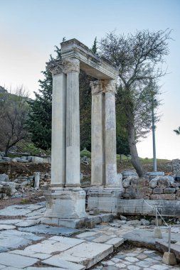 Selçuk, İzmir - Türkiye. 25 Aralık 2017. Celsus Kütüphanesi. İzmir 'in Selcuk kentindeki Antik Efes Kenti - Türkiye