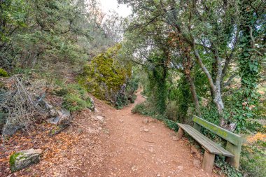Antalya, hindi. 21 Aralık 2017. Antalya 'nın Termessos Antik Kenti' ndeki amfi tiyatro - Türkiye. Termessos, Antalya 'nın 30 km kuzeybatısındaki bu yükselen dağ zirveleri, Türkiye' nin başlıca ilgi alanlarından biri.,