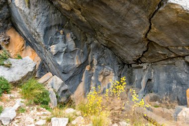 Antalya, hindi. 21 Aralık 2017. Antalya 'nın Termessos Antik Kenti' ndeki amfi tiyatro - Türkiye. Termessos, Antalya 'nın 30 km kuzeybatısındaki bu yükselen dağ zirveleri, Türkiye' nin başlıca ilgi alanlarından biri.,