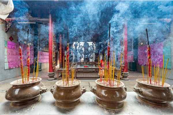 Saygon, Vietnam. 18 Aralık 2015. Cholon 'daki Ong Bon Pagoda (Çin Mahallesi), Ho Chi Minh Şehri - Vietnam.