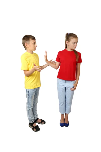 Offer and rejection gesture - teenage boy and girl stand in full — Φωτογραφία Αρχείου