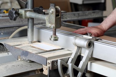 Dönen dairesel testere