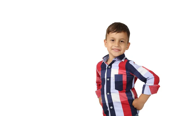 Schattige kleine jongen poseren — Stockfoto