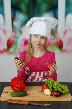 Genç aşçı ve sebze