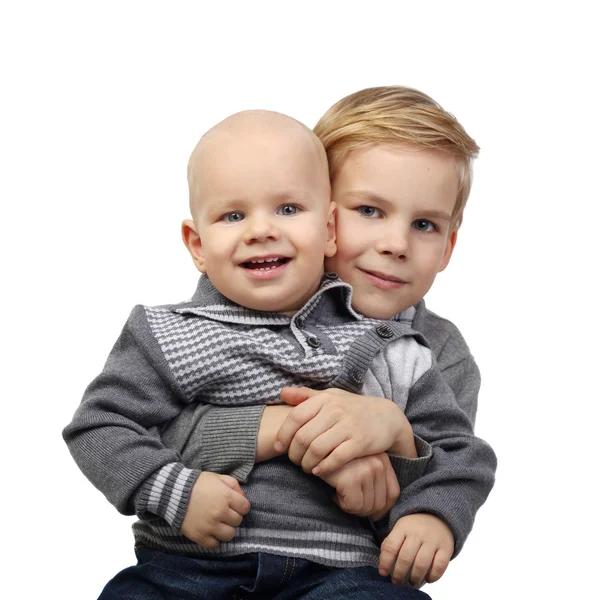 白色衬底上的两个男孩 — 图库照片