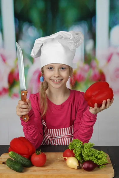 Young cook with knife — Φωτογραφία Αρχείου