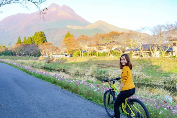 Young Woman Riding Bicycle Park Yufuin Town Oita Japan — Stock Photo, Image
