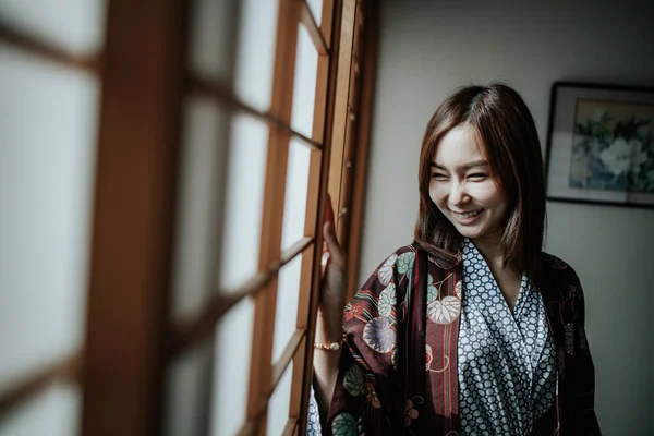 Lovely Asian Girl Wearing Yukata Japanese Tradditional Cloth Traddition Japan — 图库照片