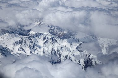 Hava Bulutlu Mavi Gökyüzü Leh, himalaya Dağı üzerinde, Hindistan. Atmosferin Üst Katmanları.