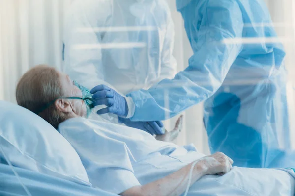 Пацієнти Були Карантинізовані Карантинній Кімнаті Дивлячись Щоб Запобігти Розповсюдженню Коронавірусу — стокове фото