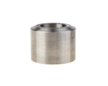 Beyaz arka plan üzerinde izole spacer metal yuvarlak kütük rondela