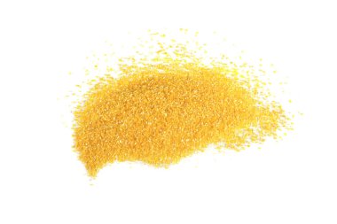 Mısır kabuğu çıkarılmış tane beyaz bir arka plan üzerinde