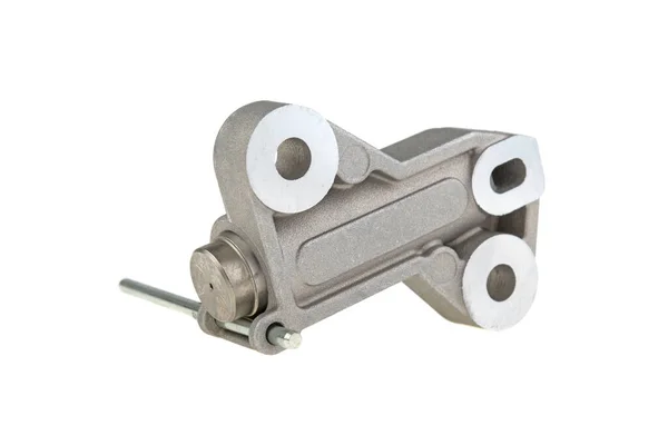 Beyaz arkaplanda motor zinciri gerilimi izole edildi