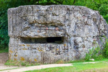 Eski Alman Dünya Savaşı bir sığınak Batı Cephesi'nde yakın Ypres, Ieper, Belçika