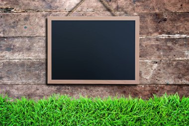 Grunge ahşap duvar yazı tahtası ile