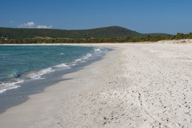 Porto Pino plajı manzarası
