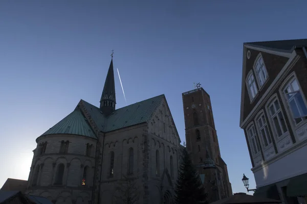 Kathedraal van Ribe in backlit — Stockfoto