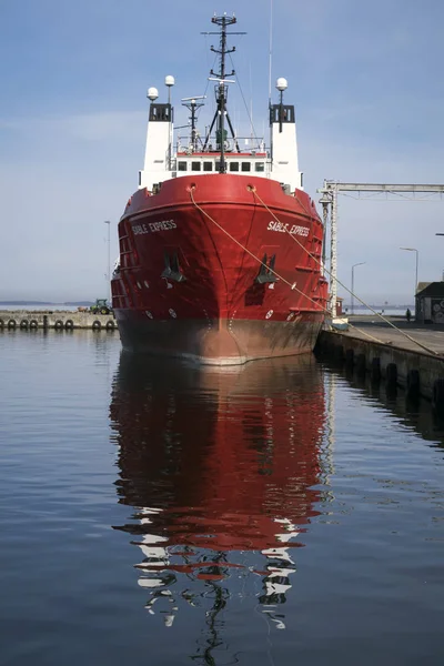 Buque de suministro de remolcadores offshore —  Fotos de Stock