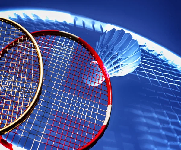 Artistic badminton action — Stock Photo, Image