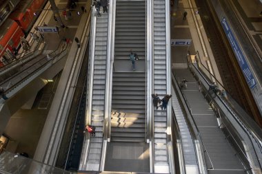 Berlin Merkez İstasyonu