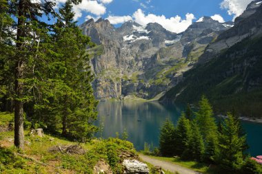 Oeschinensee (Oeschinen) Gölü aklınızda Unesco Dünya Heri görülmektedir
