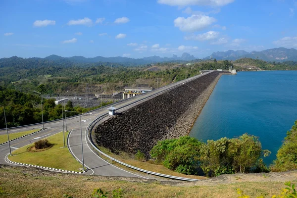 Barrage Ratchaprapa Est Situé Suratthani Thailand Photo De Stock