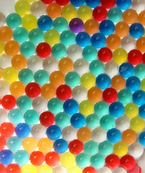 Красочные гелевые шарики — стоковое фото