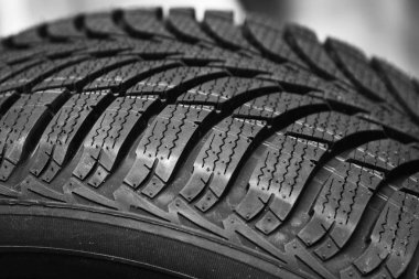 Kiralık Tekerlekler için yeni lastik