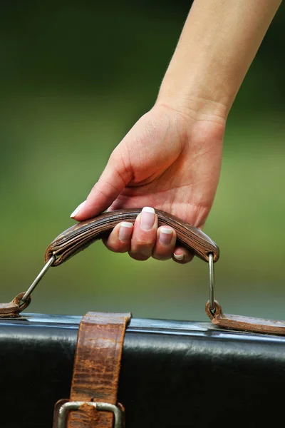 Elegante bolso en la mano — Foto de Stock