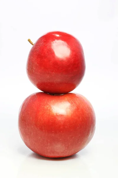 Manzanas rojas frescas — Foto de Stock