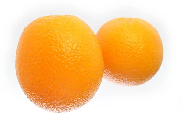 Prachtige oranje sappige sinaasappel op een witte achtergrond — Stockfoto