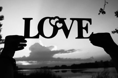 doğa adına el silüeti